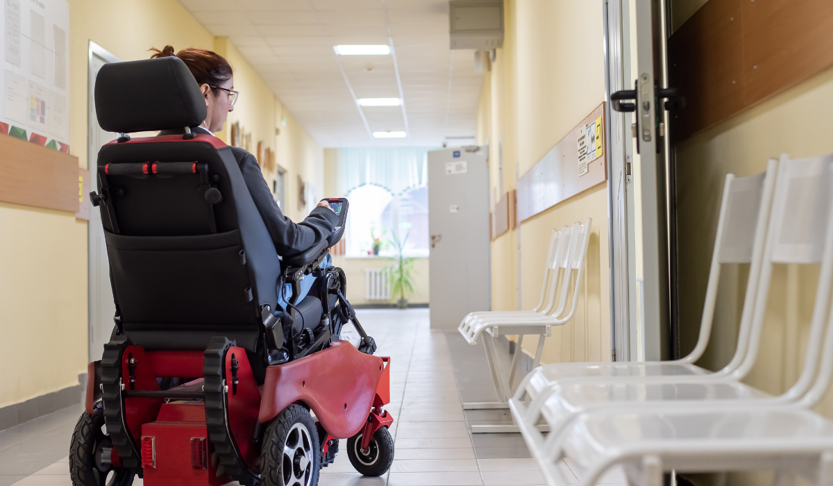 What is the Difference Between an Electric Wheelchair and a Power Wheelchair?
