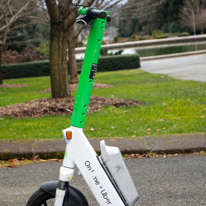 Navigating Public Spaces Tips for Using Mobility Scooters