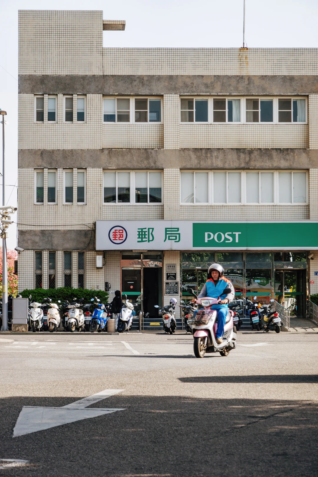 Essential Mobility Scooter Safety Tips for First-Time Users