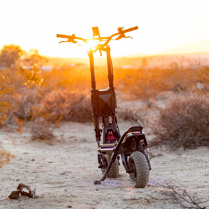 Kaabo King GTR Electric Scooter — Dual 2000W, 65 MPH, 112-Mile Range | Removable Battery
