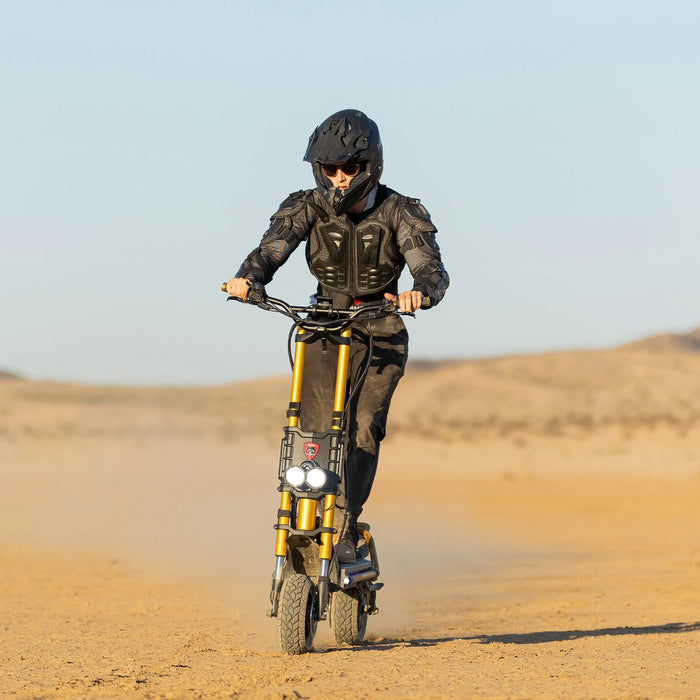 Kaabo King GTR Electric Scooter — Dual 2000W, 65 MPH, 112-Mile Range | Removable Battery