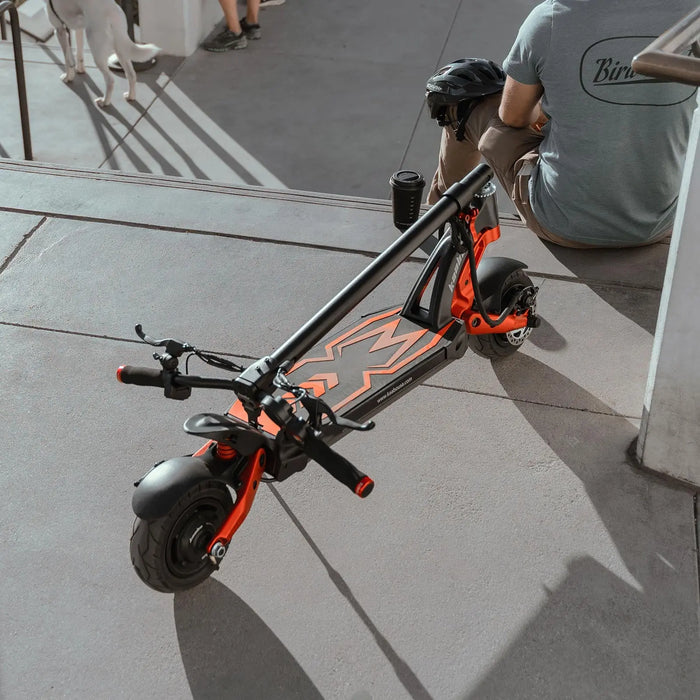 Kaabo Mantis 8 Lite Electric Scooter — Dual 500W, 25 MPH, 25-Mile Range